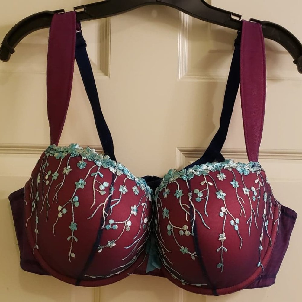 Cacique Demi Two-Tone Embroidered Bra, 42DD